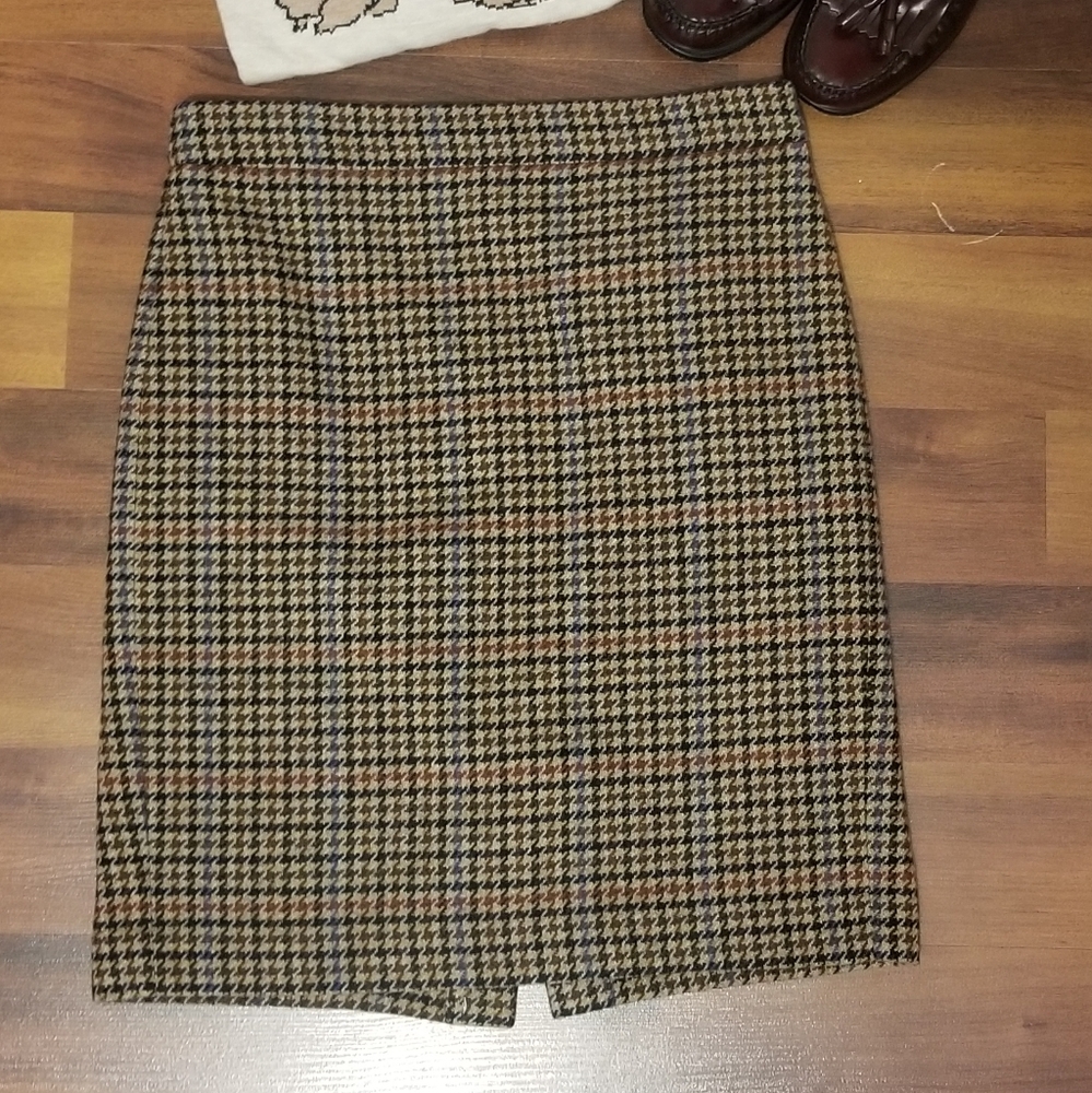 J.Crew Tweed pencil skirt size 0 EUC